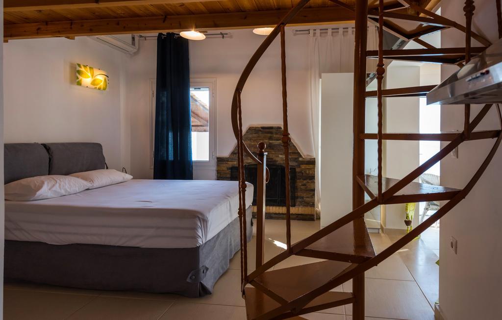 Kalamata Suites By 'Elite' Exterior photo